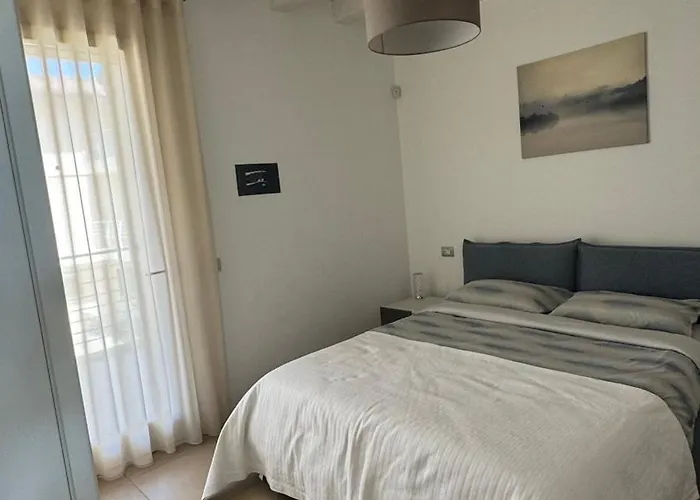 Garda Park Luxury شقة سيرمِيوني