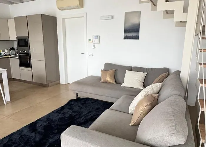 Garda Park Luxury سيرمِيوني